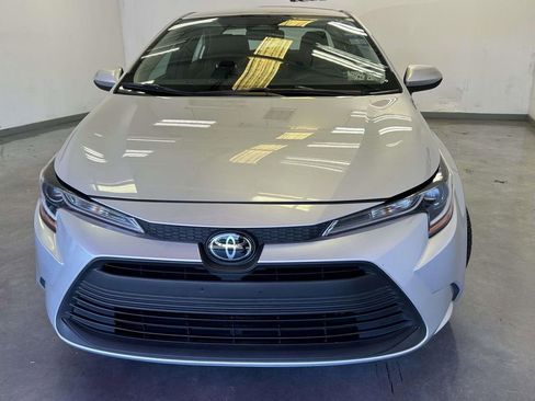 Used 2024 Toyota Corolla LE FWD image 8
