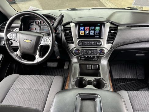 Used 2019 Chevrolet Tahoe LS AWD/4WD image 16