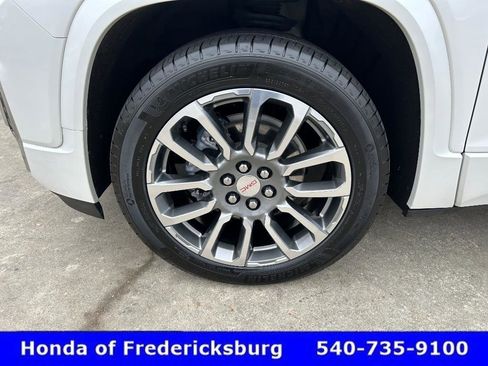 Used 2021 GMC Acadia Denali w/ Denali Ultimate Package image 10