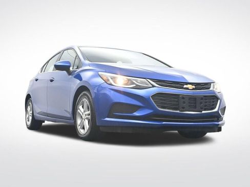 Used 2017 Chevrolet Cruze LT w/ Convenience Package image 32