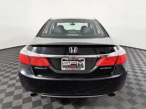 Used 2015 Honda Accord Sport image 10