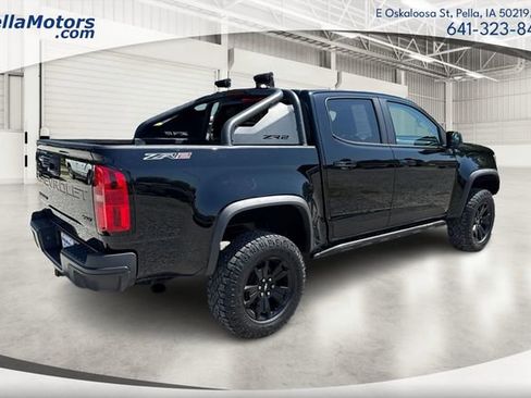 Used 2021 Chevrolet Colorado ZR2 w/ ZR2 Midnight Special Edition AWD/4WD image 3