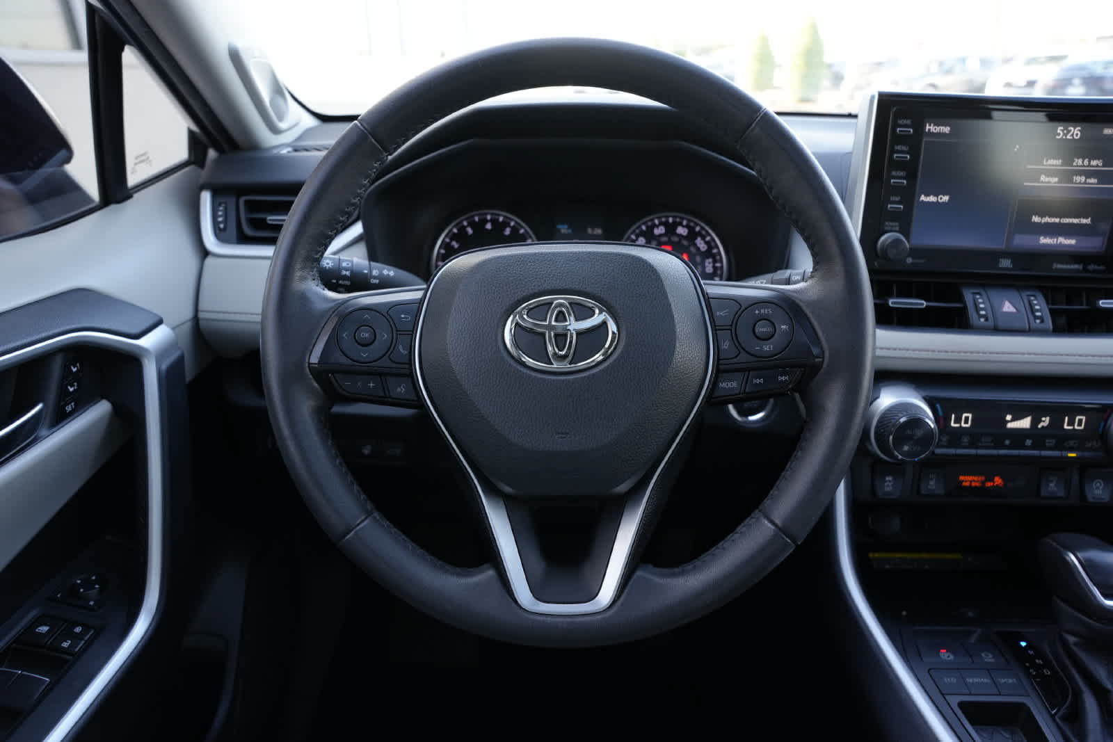 Used 2021 Toyota RAV4 XLE Premium FWD image 9