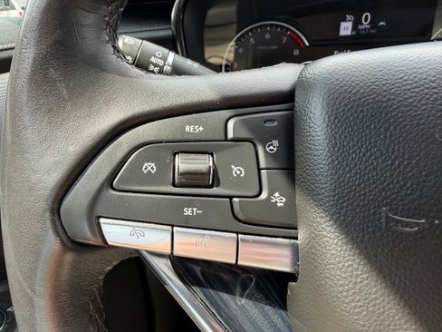 Used 2023 Cadillac XT6 Premium Luxury AWD/4WD image 29