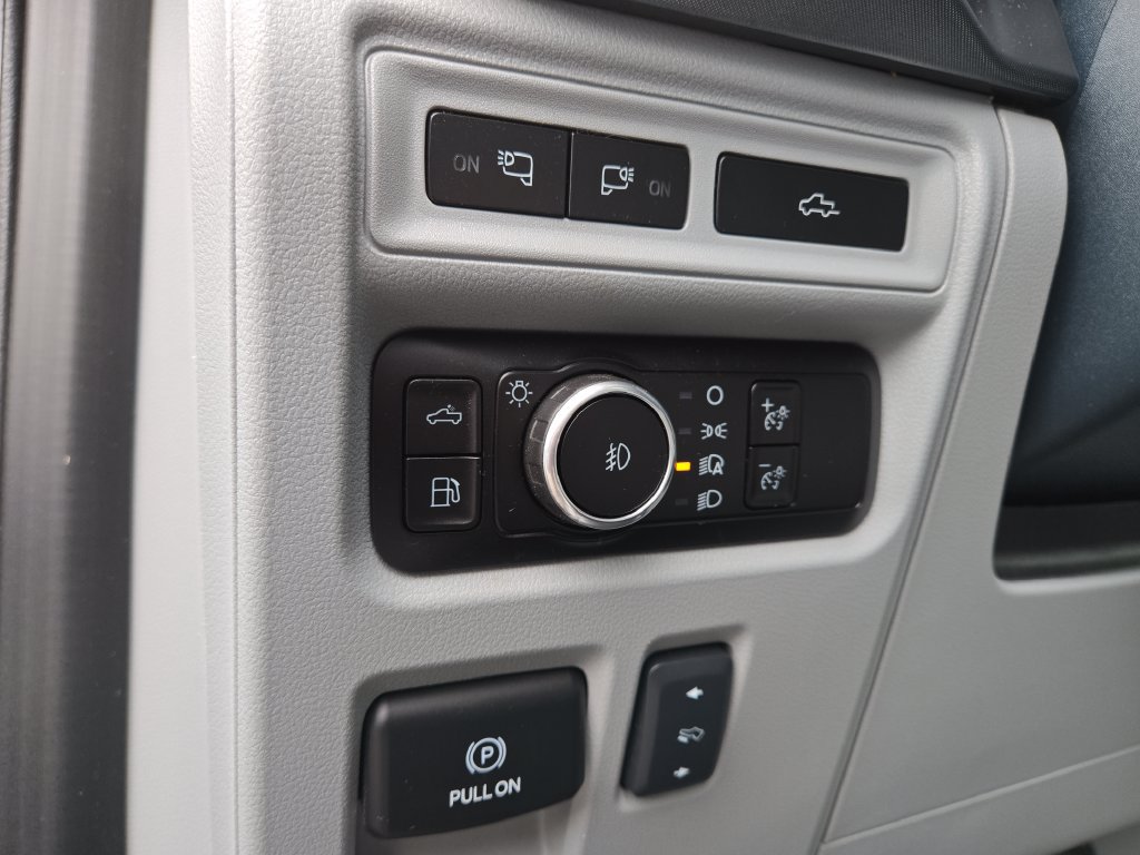 Used 2023 Ford F150 Limited AWD/4WD image 17