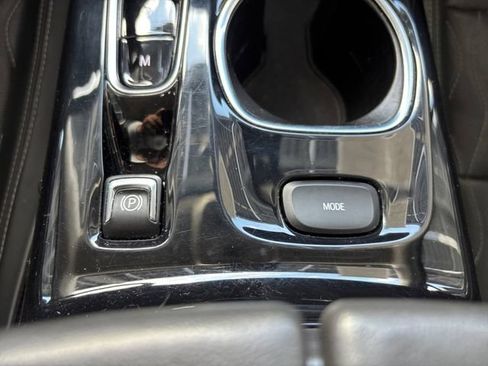 Used 2022 Buick Envision Avenir w/ Technology Package II FWD image 36