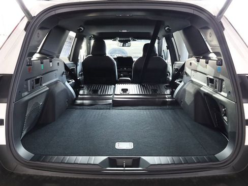 New 2026 Subaru Outback Limited image 9