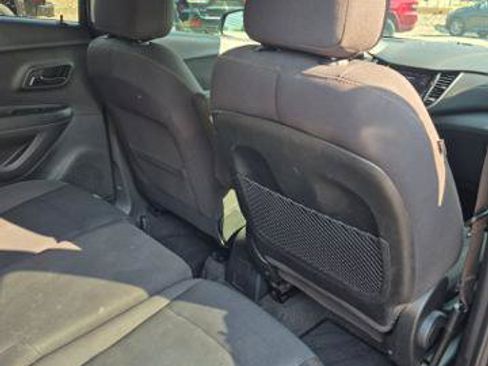 Used 2020 Chevrolet Trax LS w/ Tint and Cruise Package FWD image 14