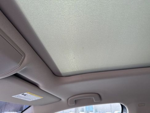 Used 2023 Volkswagen Atlas SEL R-Line image 19