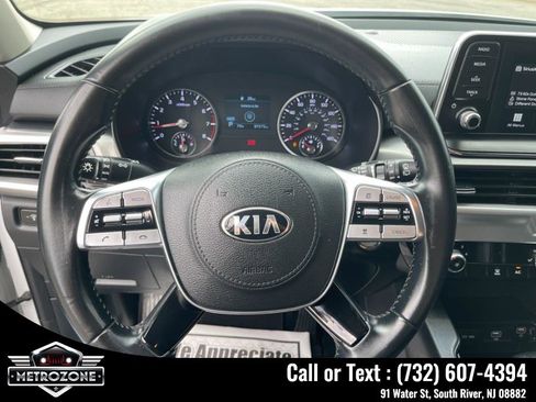 Used 2021 Kia Telluride LX image 27