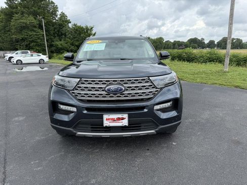 Used 2023 Ford Explorer Limited w/ Limited Technology Package AWD/4WD image 2