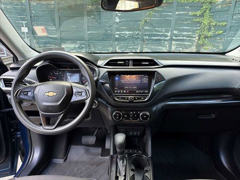 Used 2021 Chevrolet TrailBlazer LT w/ Convenience Package AWD/4WD image 19