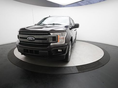 Used 2019 Ford F150 XLT w/ Equipment Group 302A Luxury AWD/4WD image 11