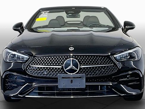 Used 2025 Mercedes-Benz CLE 300 4MATIC Cabriolet image 4
