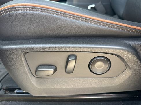 Used 2023 GMC Canyon AT4 w/ AT4 Premium Package image 20