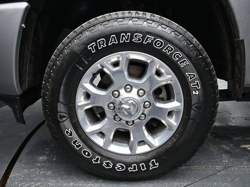 Used 2024 RAM 2500 Laramie AWD/4WD image 10