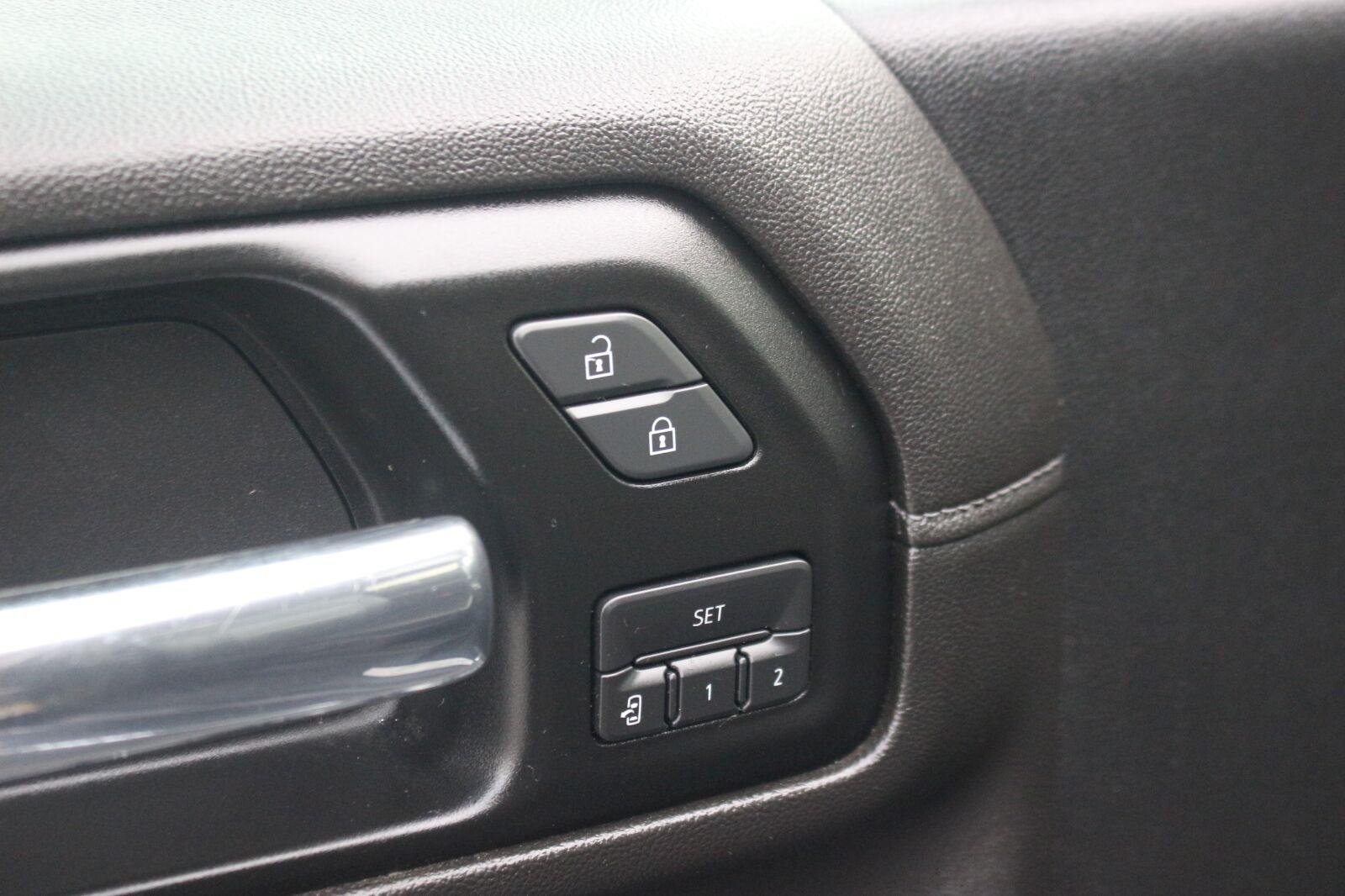 Used 2020 Chevrolet Silverado 2500 High Country AWD/4WD image 15