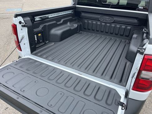 New 2025 Ford Maverick Lariat w/ Black Appearance Package image 12