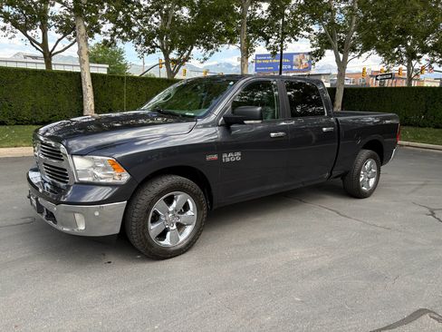 Used 2017 RAM 1500 Big Horn AWD/4WD image 2
