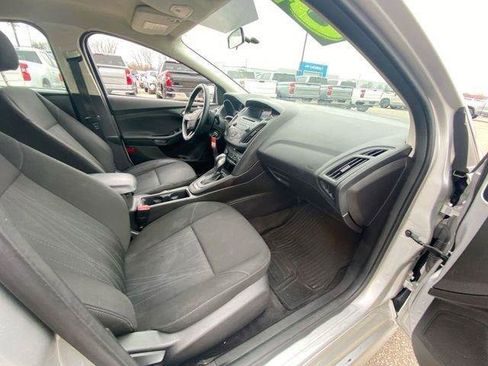 Used 2015 Ford Focus SE w/ SE Sport Package FWD image 42
