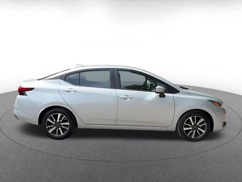 Used 2025 Nissan Versa SV FWD image 16