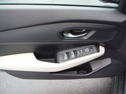 Used 2023 Honda Accord EX image 11