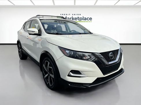 Used 2022 Nissan Rogue Sport SL image 1