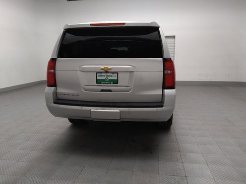 Used 2016 Chevrolet Suburban LT image 7