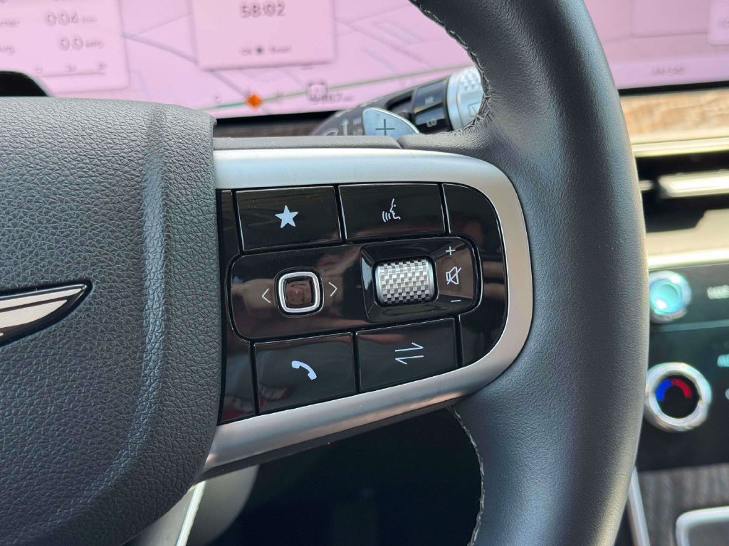 Certified 2025 Genesis GV80 2.5T Select AWD/4WD image 23
