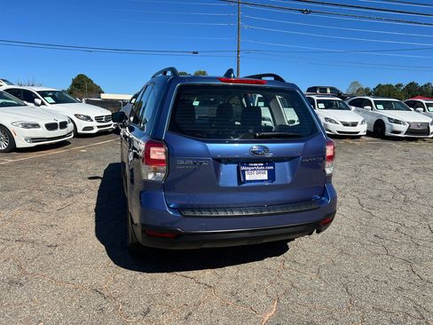 Used 2017 Subaru Forester 2.5i w/ Alloy Wheel Package image 10