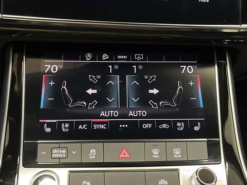 Used 2025 Audi Q7 3.0T Premium Plus w/ Premium Plus Package AWD/4WD image 18
