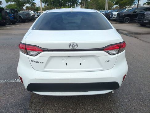 Used 2022 Toyota Corolla LE FWD image 7