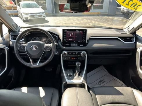 Used 2021 Toyota RAV4 XLE Premium AWD/4WD image 27