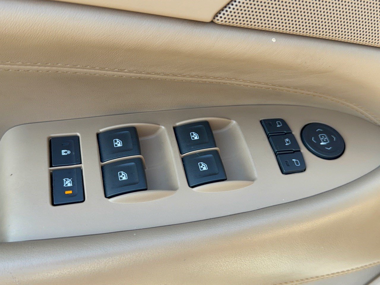 Used 2019 Cadillac Escalade Platinum AWD/4WD image 15