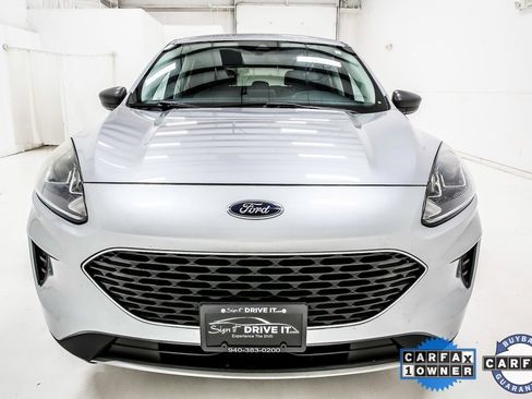 Used 2022 Ford Escape SE image 9