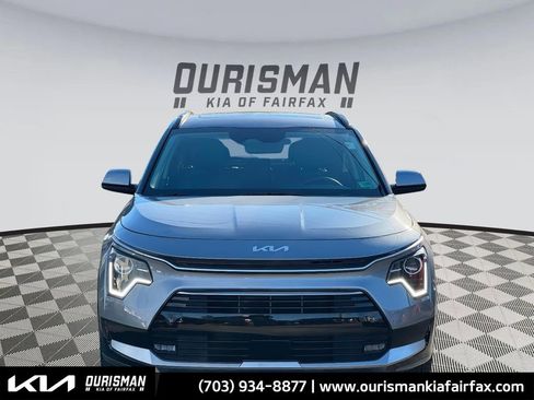 Used 2023 Kia Niro EX Touring image 28