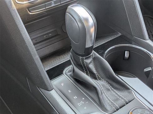 Used 2022 Volkswagen Atlas SEL AWD/4WD image 15