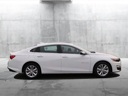 Used 2024 Chevrolet Malibu LT image 5