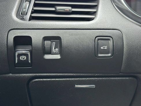 Used 2019 Chevrolet Impala LT image 33