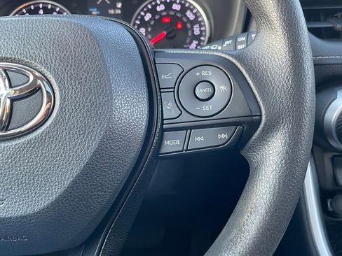 Used 2021 Toyota RAV4 XLE w/ Convenience Package image 22