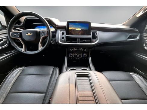 Used 2023 Chevrolet Suburban High Country w/ Max Trailering Package AWD/4WD image 7