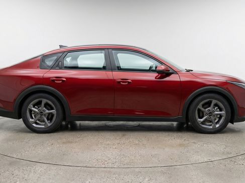 Used 2025 Kia K4 LXS image 11