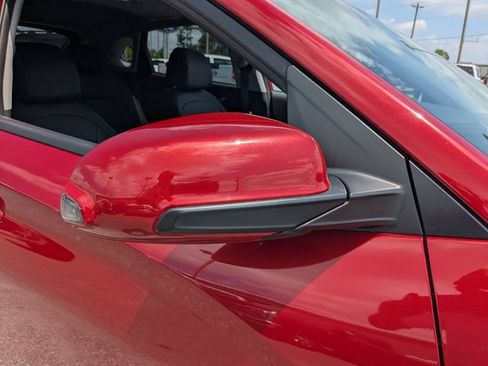 Used 2022 Hyundai Kona Limited w/ Cargo Package FWD image 12
