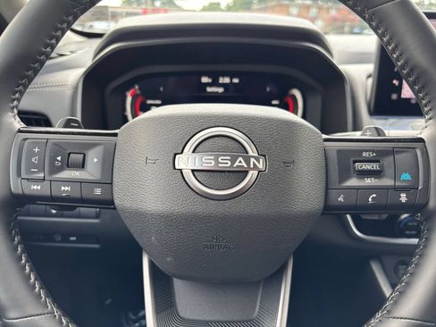 Used 2026 Nissan Rogue SL AWD/4WD image 31