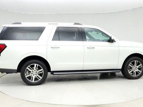 Used 2022 Ford Expedition Max Limited image 4