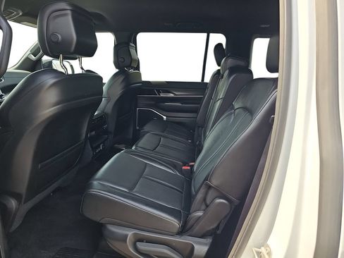 Used 2024 Jeep Wagoneer Series II w/ Flexible Seating Group RWD image 14