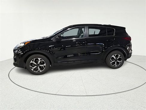 Used 2020 Kia Sportage LX image 4