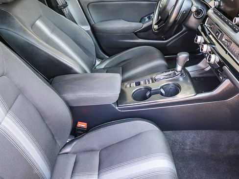 Used 2025 Honda Civic Sport image 19