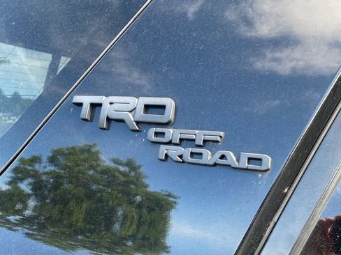 Used 2020 Toyota 4Runner TRD Off-Road AWD/4WD image 14