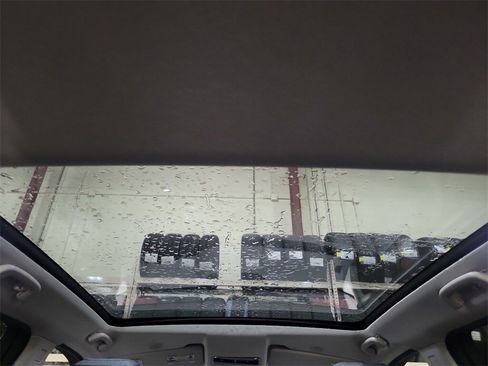 New 2024 Land Rover Discovery Sport S image 29